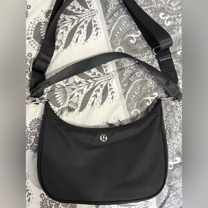 Lululemon Adjustable Shoulder Bag 3L